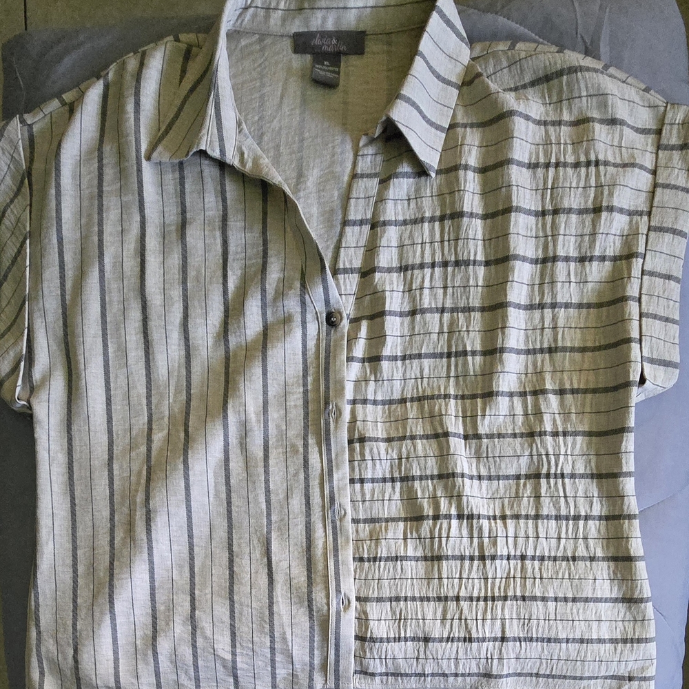 Dockers Casual Gray Striped Shirt